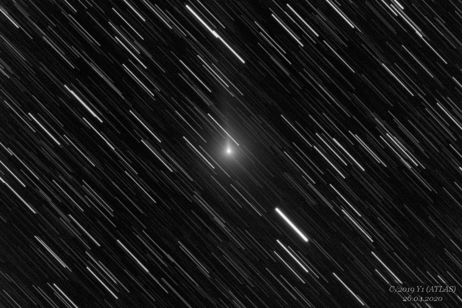 kometa C/2019 Y1 (ATLAS)