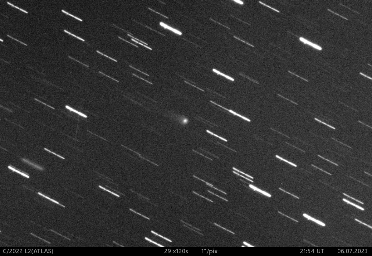 kometa C/2022 L2 (ATLAS)